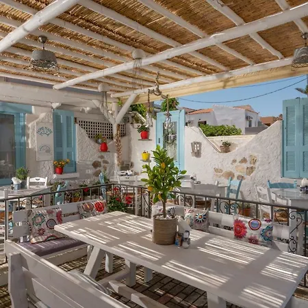 Apart Otel Sonio - Que Bella Collection 3*